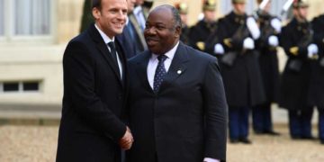 Ali Bongo Ondimba et Emmanuel Macron (image d'archives) utilisée juste à titre d'illustration.