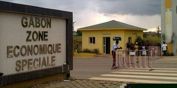 *** Local Caption *** Une vue de l'entre de la Gabon spcial conomic zone
